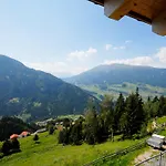 Alpelux Direkt An Der Skipiste & Im Sommerparadies Jerzens